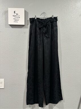Francesca's Collections Black Wide-Leg Paperbag Waist Pants with Self-Tie